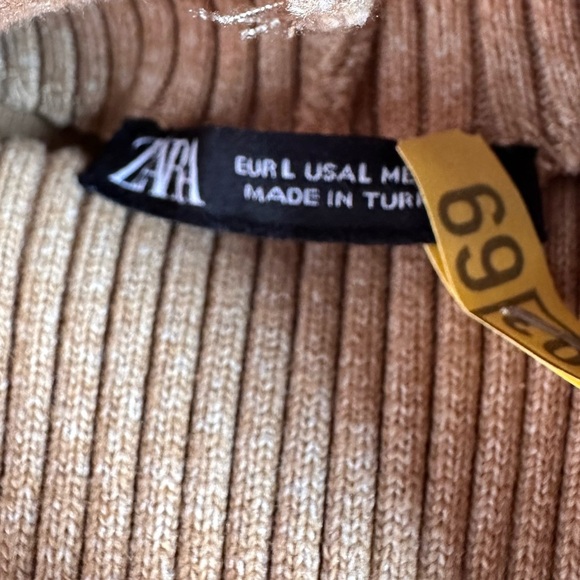 Zara modern rib neck, sleeveless turtleneck tan, size Large - Picture 7 of 9